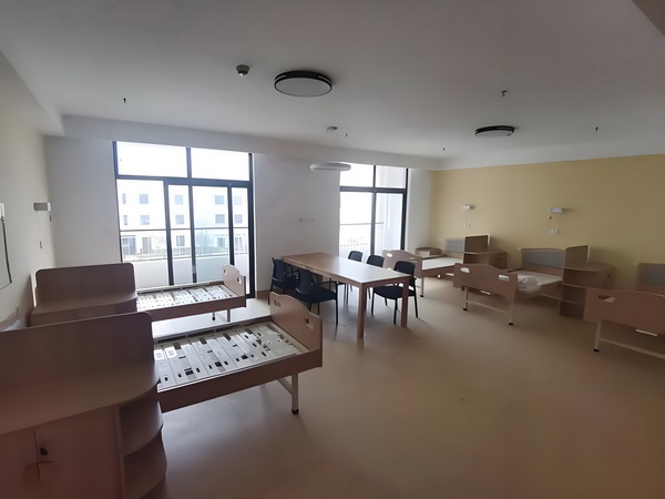 深圳深户申报_冯骥荐电影南京照相馆：没有抒情只有血的事实 冯骥荐电影惊人数量